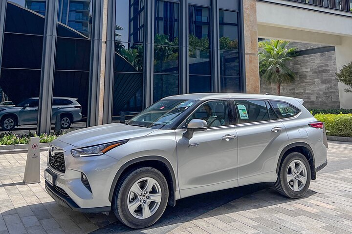 Experience the luxury of a private vehicle in Dubai guided by an English-speaking driver. Enjoy personalized travel tailored to your interests as you explore the city’s stunning sights.